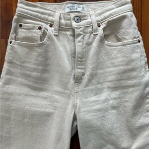 Abercrombie & Fitch Men's Off-White Slim Jeans